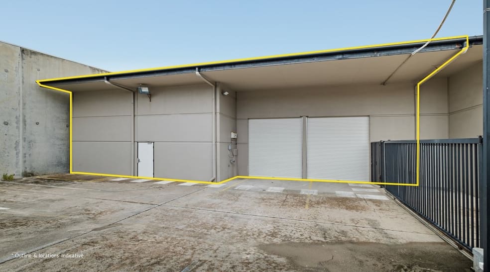 Click to view all images 2/4 Dual Avenue Warana QLD 4575 - Image 3