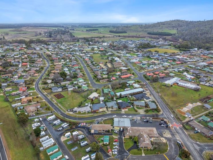 Click to view all images 39 Winifred Jane Crescent Hadspen TAS 7290 - Image 2