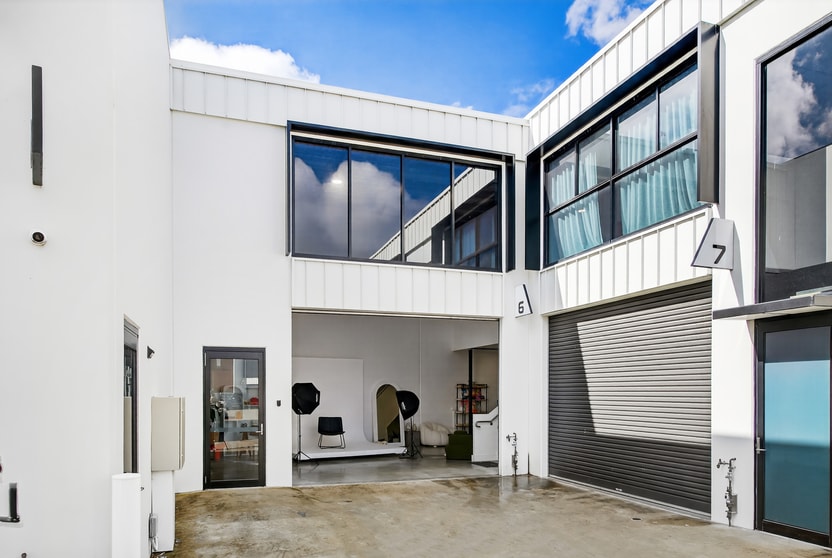 Click to view all images 6/25 Alex Fisher Drive Burleigh Heads QLD 4220 - Image 2