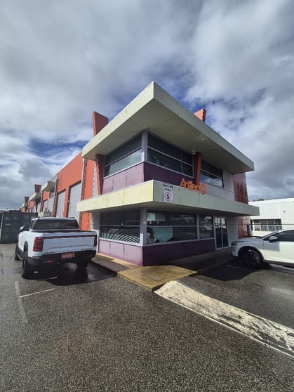 Click to view all images 16/8 Hurley Street Canning Vale WA 6155 - Image 1