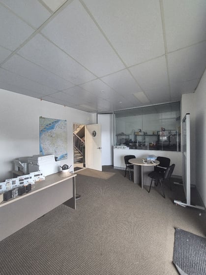 Click to view all images 16/8 Hurley Street Canning Vale WA 6155 - Image 3