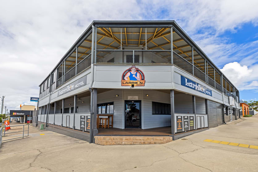 Click to view all images 69 Herbert Street Bowen QLD 4805 - Image 1