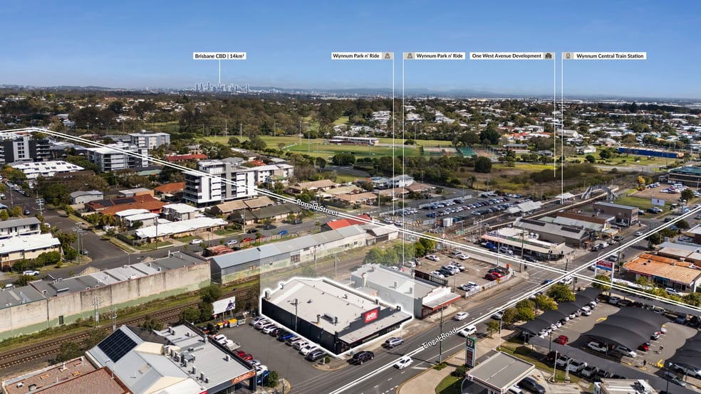 Click to view all images 100 Tingal Road Wynnum QLD 4178 - Image 3