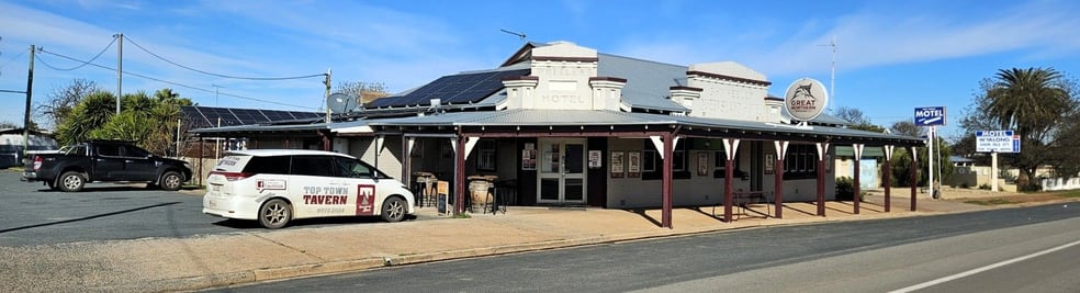 Click to view all images 74-76 Neeld St Wyalong NSW 2671 - Image 1
