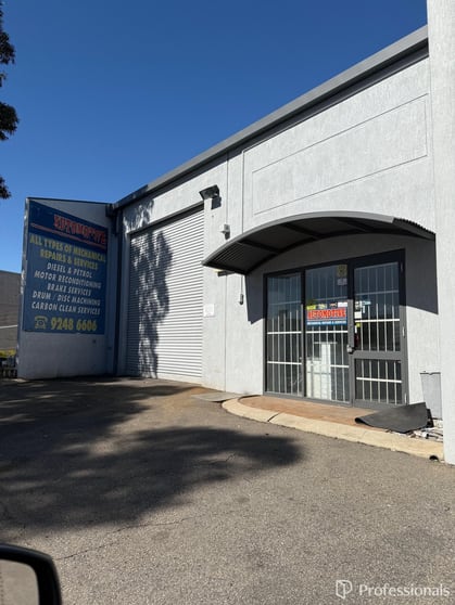 5/16 Enterprise Crescent Malaga WA 6090 - Image 1