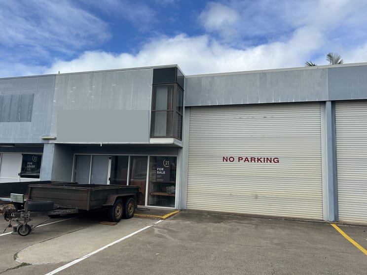 Click to view all images 4/102 Islander Road Pialba QLD 4655 - Image 1