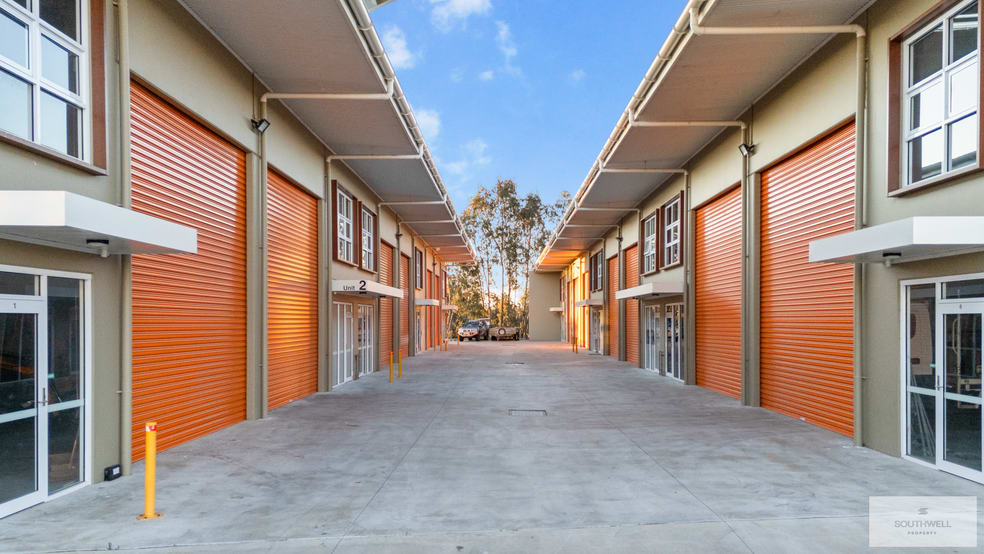 9/4 Curtiss Close Tamworth NSW 2340 - Image 3