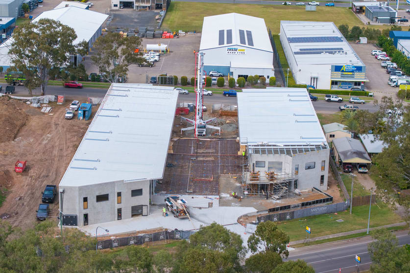 Click to view all images 25-27 Old Maryborough Road Pialba QLD 4655 - Image 2