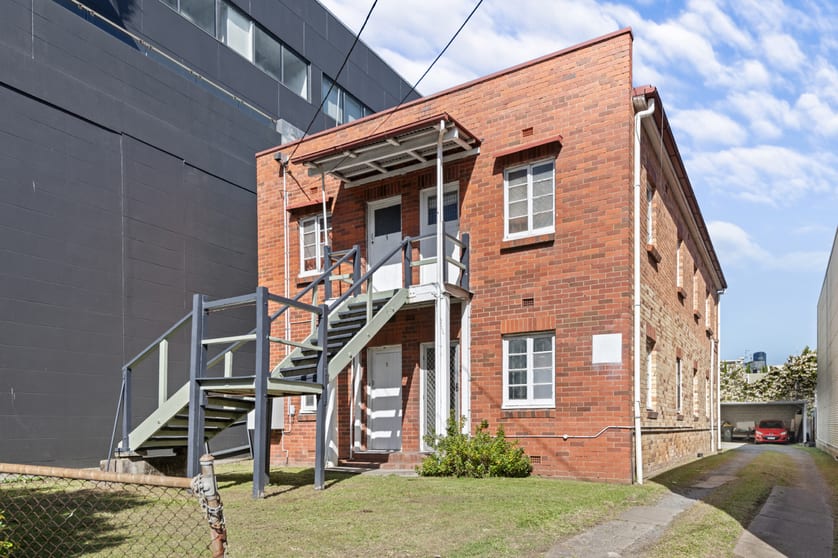 Click to view all images 43 Commercial Road Newstead QLD 4006 - Image 3