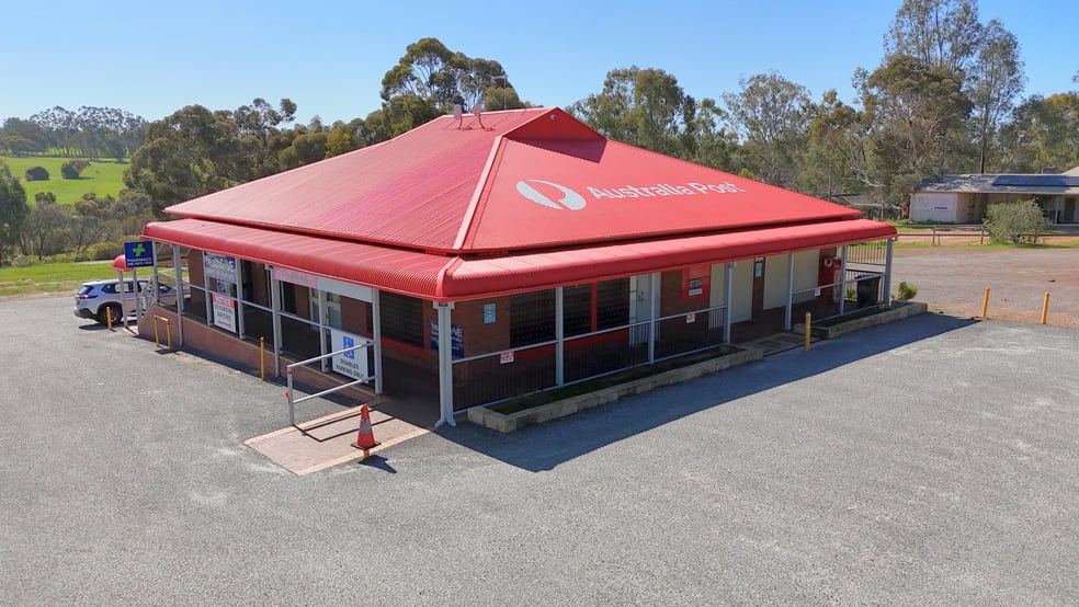 Click to view all images 4601 Great Eastern Highway Bakers Hill WA 6562 - Image 1