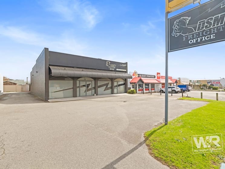 Click to view all images 101 Lockyer Avenue Centennial Park WA 6330 - Image 2