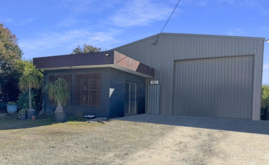 Click to view all images 24 Mundarra Road Echuca VIC 3564 - Image 2