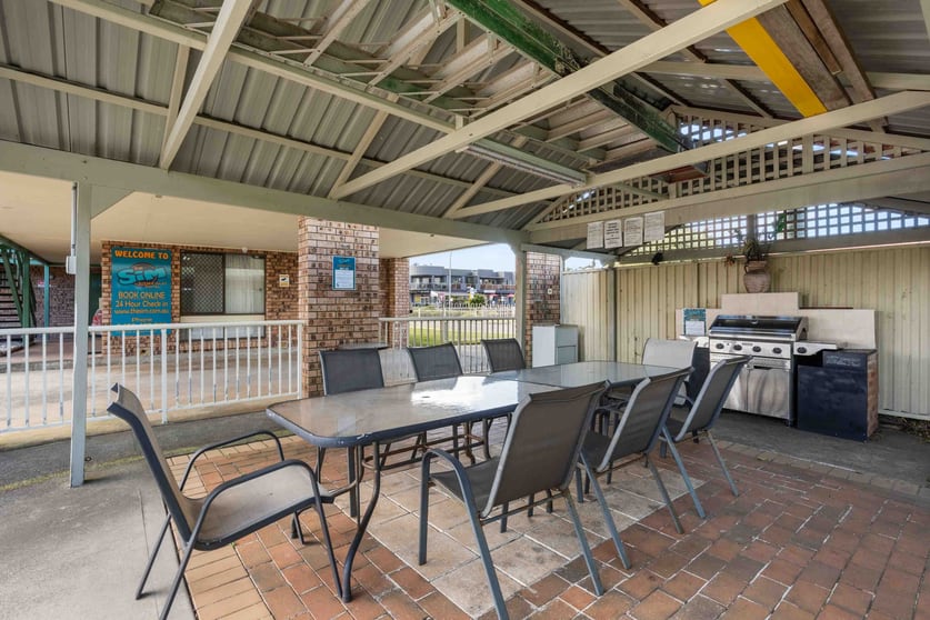 Click to view all images 190 Jacobs Drive Sussex Inlet NSW 2540 - Image 2