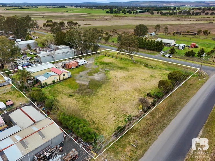 Click to view all images 61 Huffers Lane Rosedale VIC 3847 - Image 1