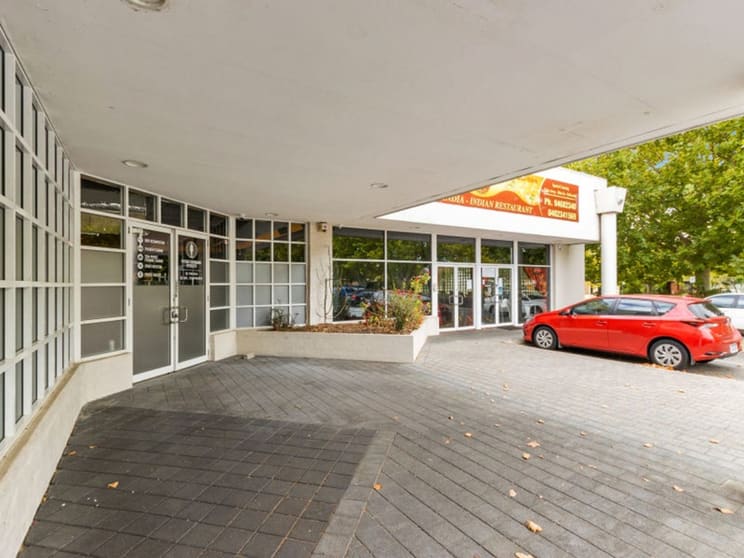 Click to view all images 7/2 Meadowvale Avenue South Perth WA 6151 - Image 3