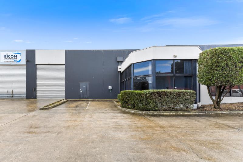 Click to view all images Unit 3/43-45 Melverton Drive Hallam VIC 3803 - Image 1