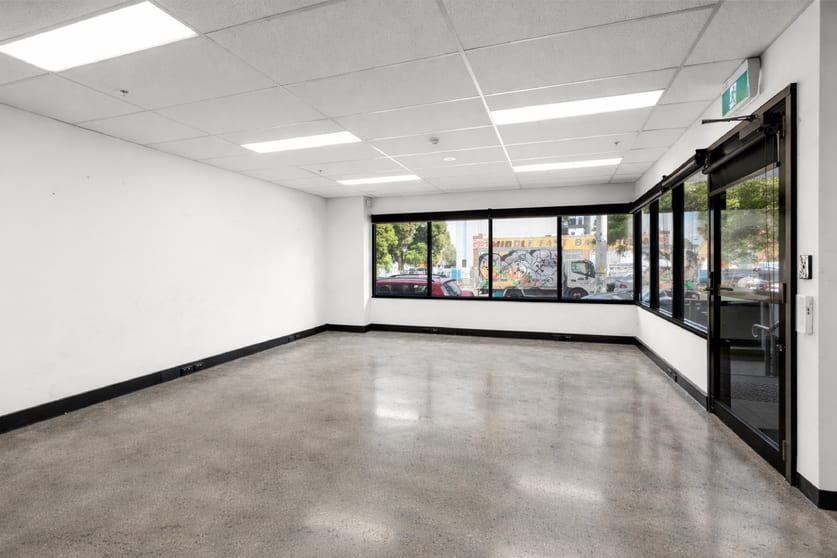 Click to view all images 2/10-14 Hope Street Brunswick VIC 3056 - Image 3