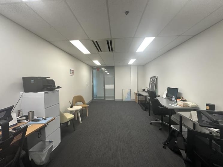 Click to view all images Level 4 Suite 4.02/200 Central Coast Highway Erina NSW 2250 - Image 3