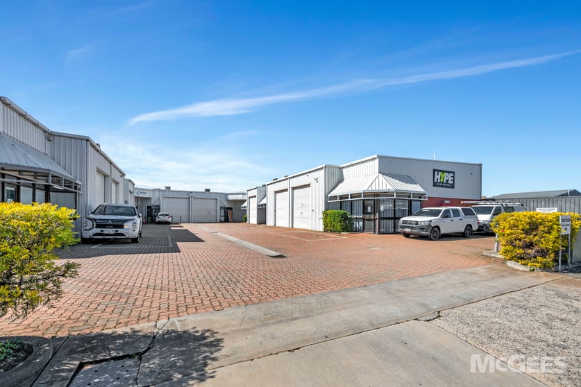 Click to view all images 2/3-5 Tooronga Avenue Edwardstown SA 5039 - Image 2