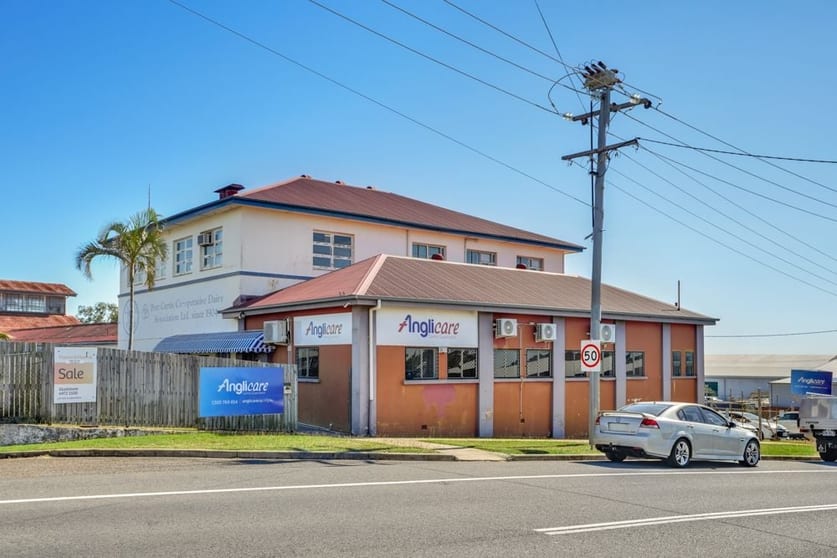 Click to view all images 50 Young Street Barney Point QLD 4680 - Image 3