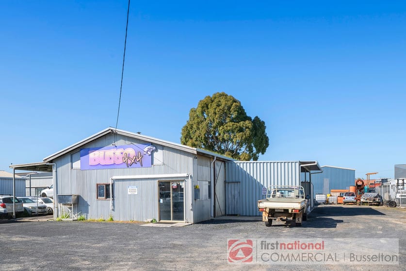 Click to view all images 14 Fairlawn Road Busselton WA 6280 - Image 2