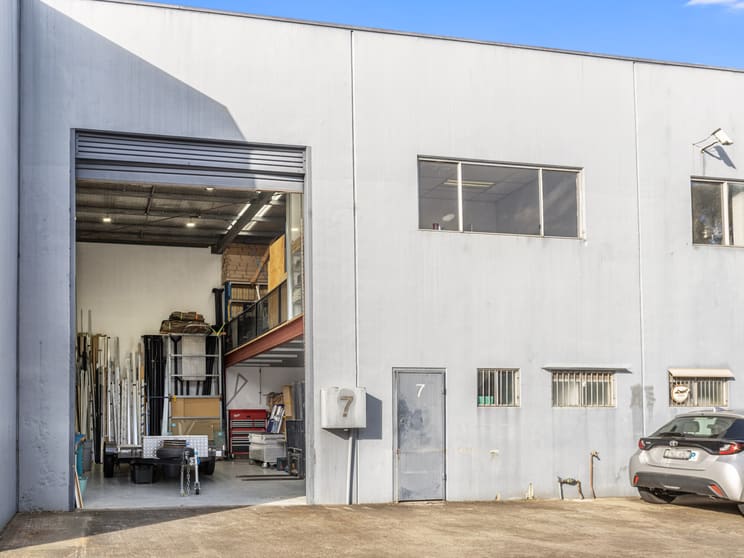 Click to view all images 7/93-97 Newton Road Wetherill Park NSW 2164 - Image 1