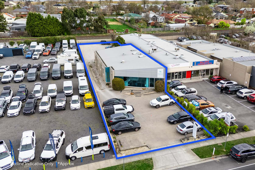 1101 Howitt Street Wendouree VIC 3355 - Image 2