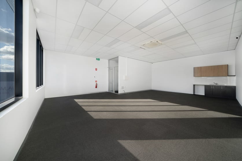 Click to view all images 25 Tallis Circuit Truganina VIC 3029 - Image 2