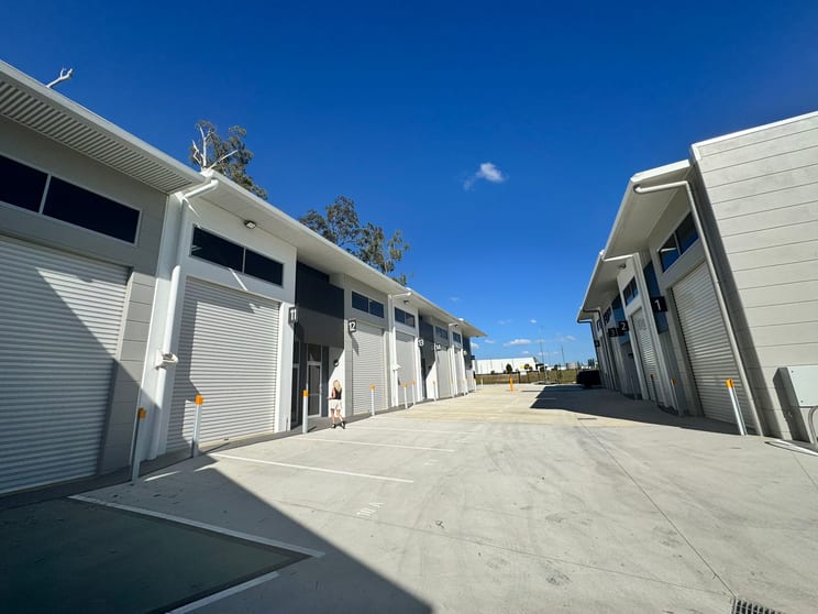 Click to view all images 41 Metroplex Place Wacol QLD 4076 - Image 2