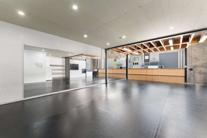 Click to view all images 5/21 Cemetery Road Helensburgh NSW 2508 - Image 3