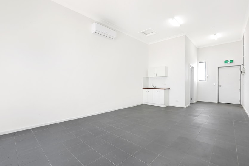 Click to view all images 1 & 2/480 Princes Highway Woonona NSW 2517 - Image 3