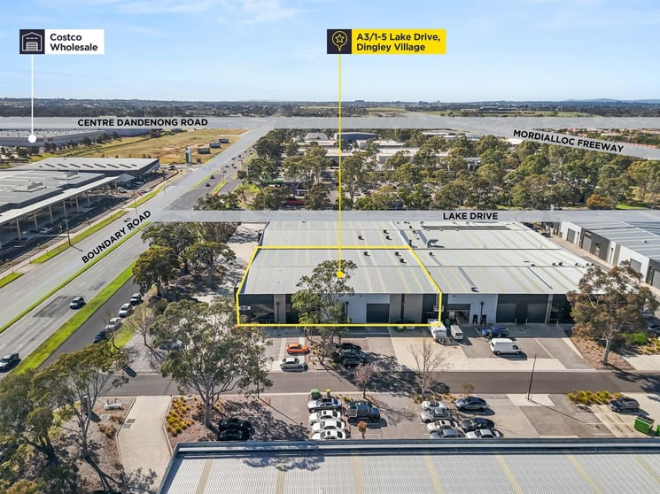 Click to view all images A3/1-5 Lake Dr Dingley Village VIC 3172 - Image 2