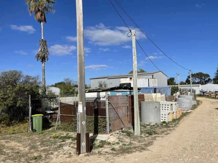 Click to view all images 10 Mullins Way Lancelin WA 6044 - Image 2