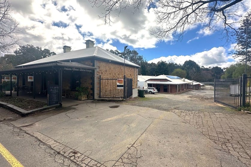 104-104A Mount Barker Road Hahndorf SA 5245 - Image 2