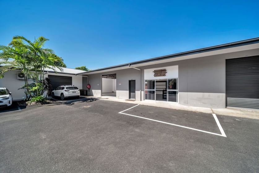 5/2-4 Stephens Street Mission Beach QLD 4852 - Image 2