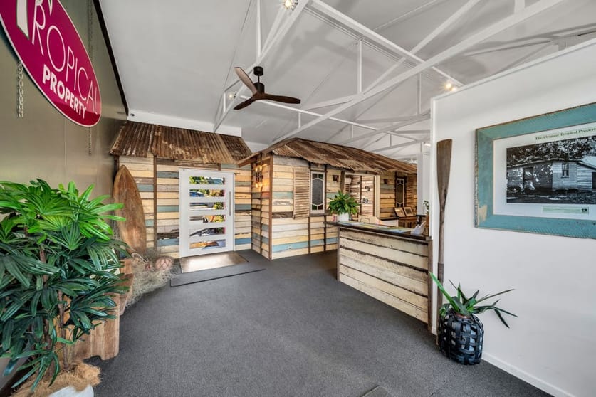 Click to view all images 2/2-4 Stephens Street Mission Beach QLD 4852 - Image 3