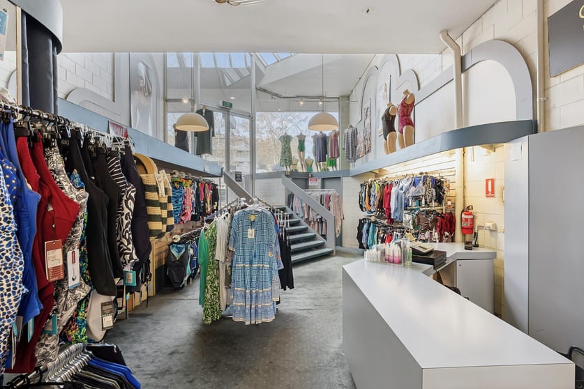 Click to view all images 658 Burke Road Camberwell VIC 3124 - Image 3