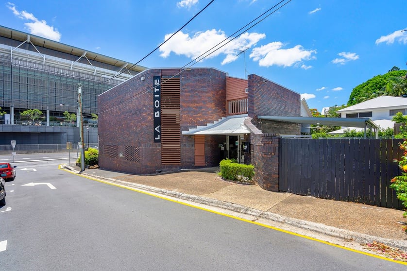Click to view all images 69 Hale Street Petrie Terrace QLD 4000 - Image 1