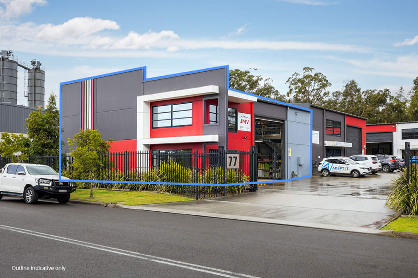 Click to view all images Unit 3, 77 Stenhouse Drive Cameron Park NSW 2285 - Image 1
