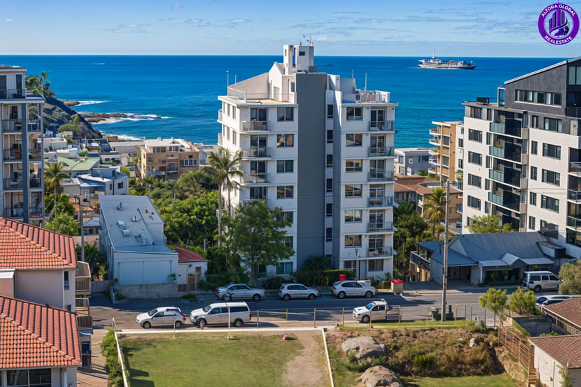 Click to view all images 22 Canberra Terrace Caloundra QLD 4551 - Image 1