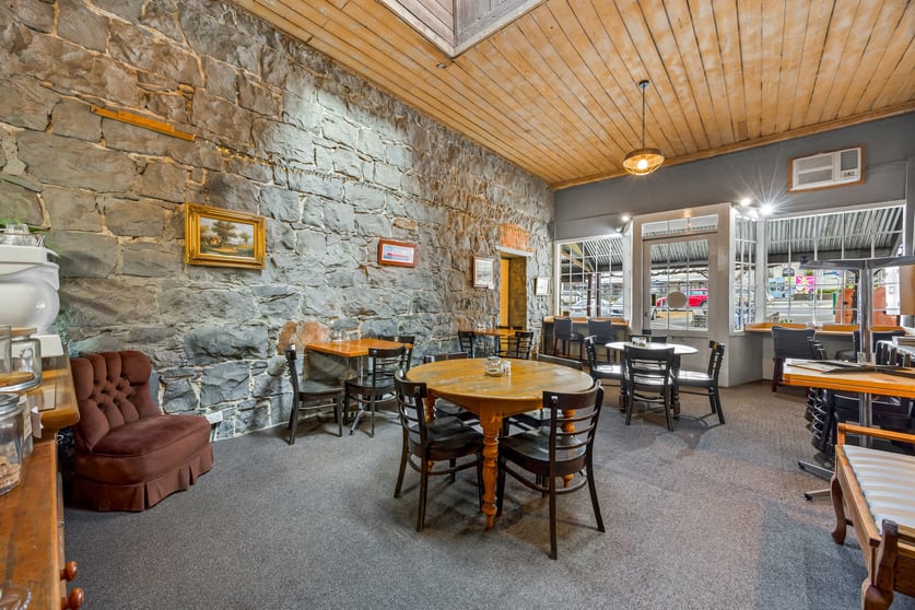Click to view all images 324 Learmonth Street Buninyong VIC 3357 - Image 3