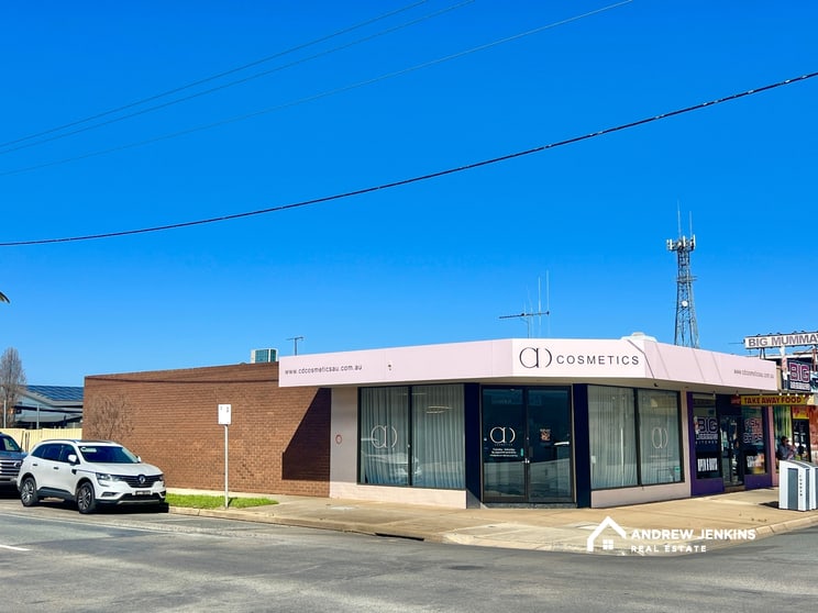Click to view all images 1/3 Bank St Cobram VIC 3644 - Image 1
