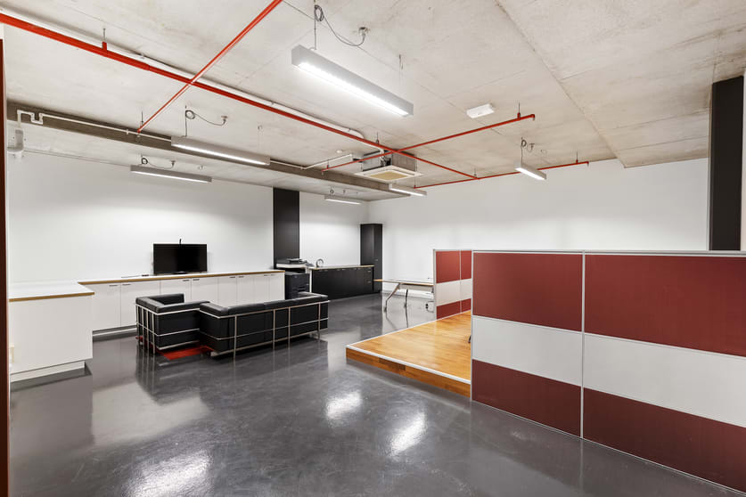 Click to view all images Suite/222/87 Gladstone Street South Melbourne VIC 3205 - Image 2