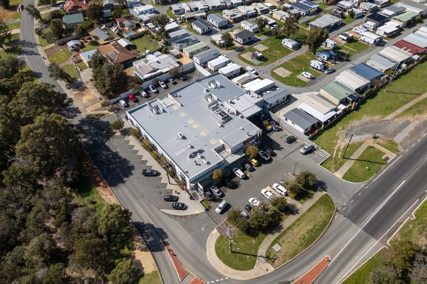 Click to view all images 3 Dawesville Road Dawesville WA 6211 - Image 2