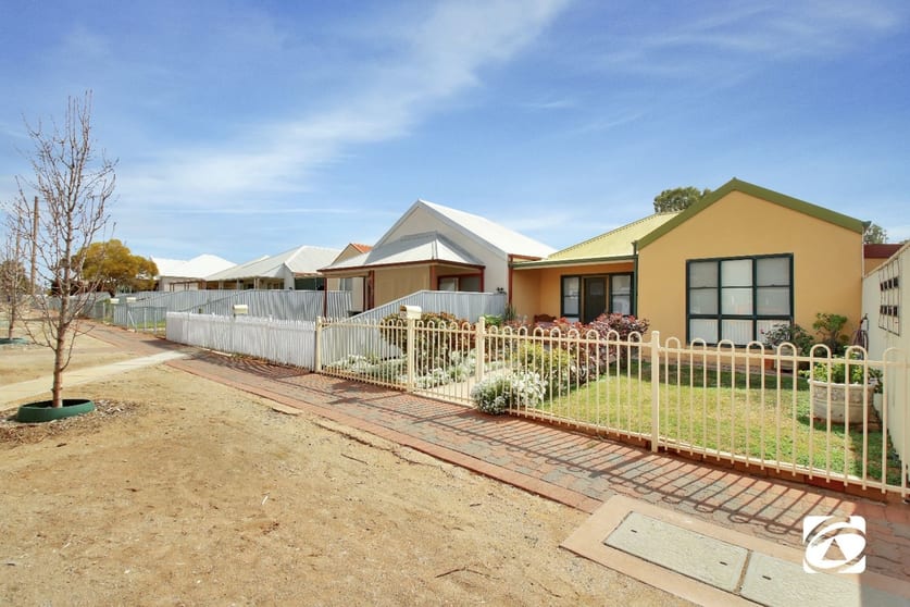 Click to view all images 16 Blende Street Broken Hill NSW 2880 - Image 1