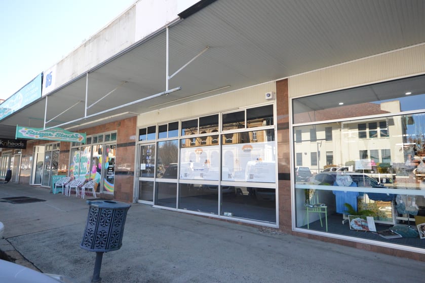 Click to view all images 7/85 Grafton Street Warwick QLD 4370 - Image 2