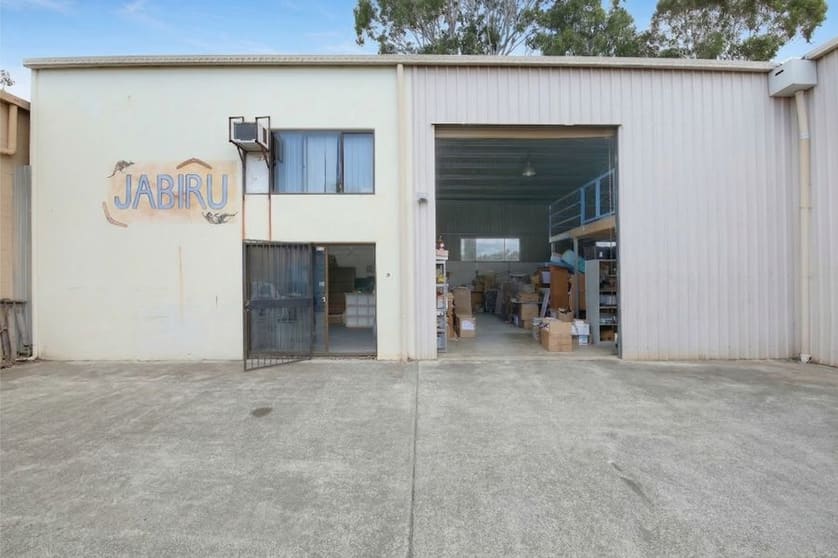 Click to view all images 3/8 Barnett Place Molendinar QLD 4214 - Image 4