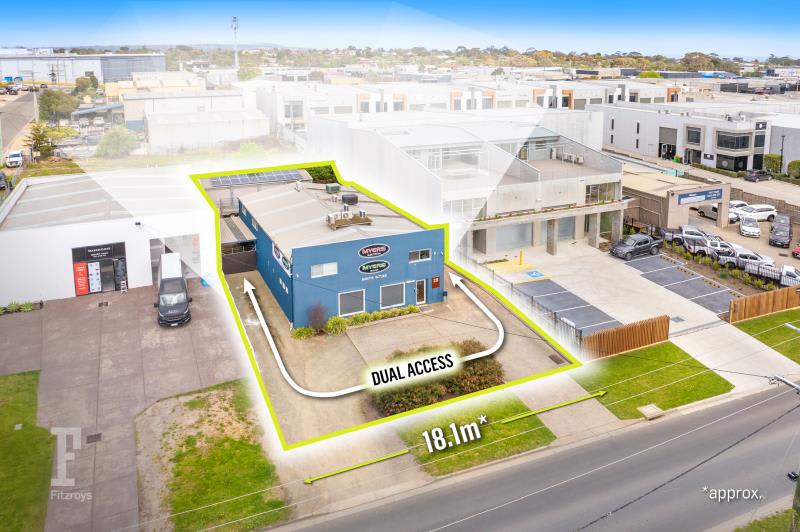 Click to view all images 28 Watt Road Mornington VIC 3931 - Image 2