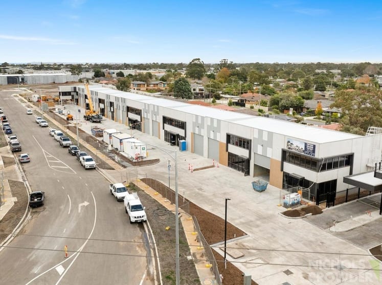 Click to view all images 1/300 Frankston Dandenong Road Seaford VIC 3198 - Image 2