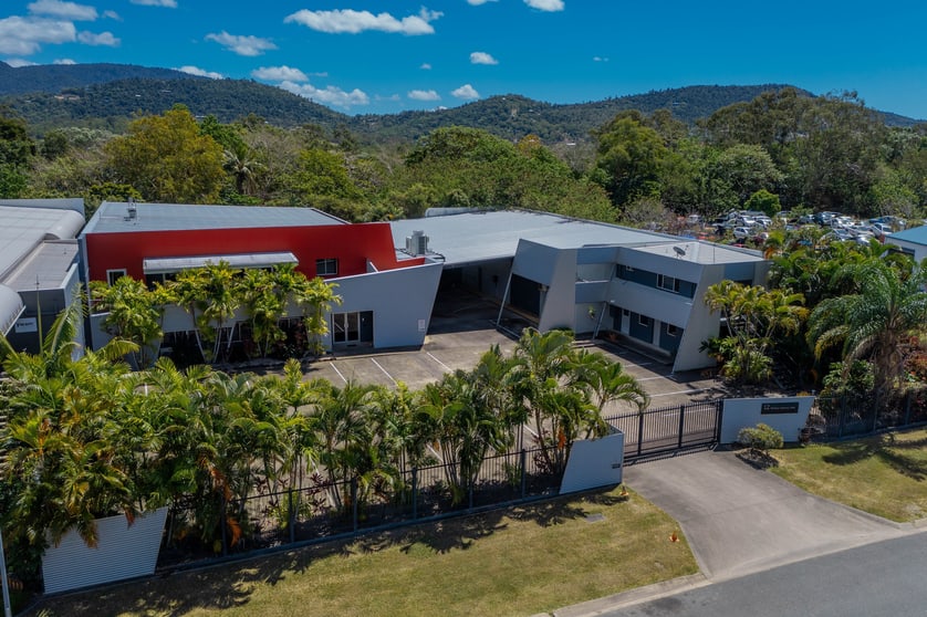 Click to view all images 12 William Murray Drive Cannonvale QLD 4802 - Image 2